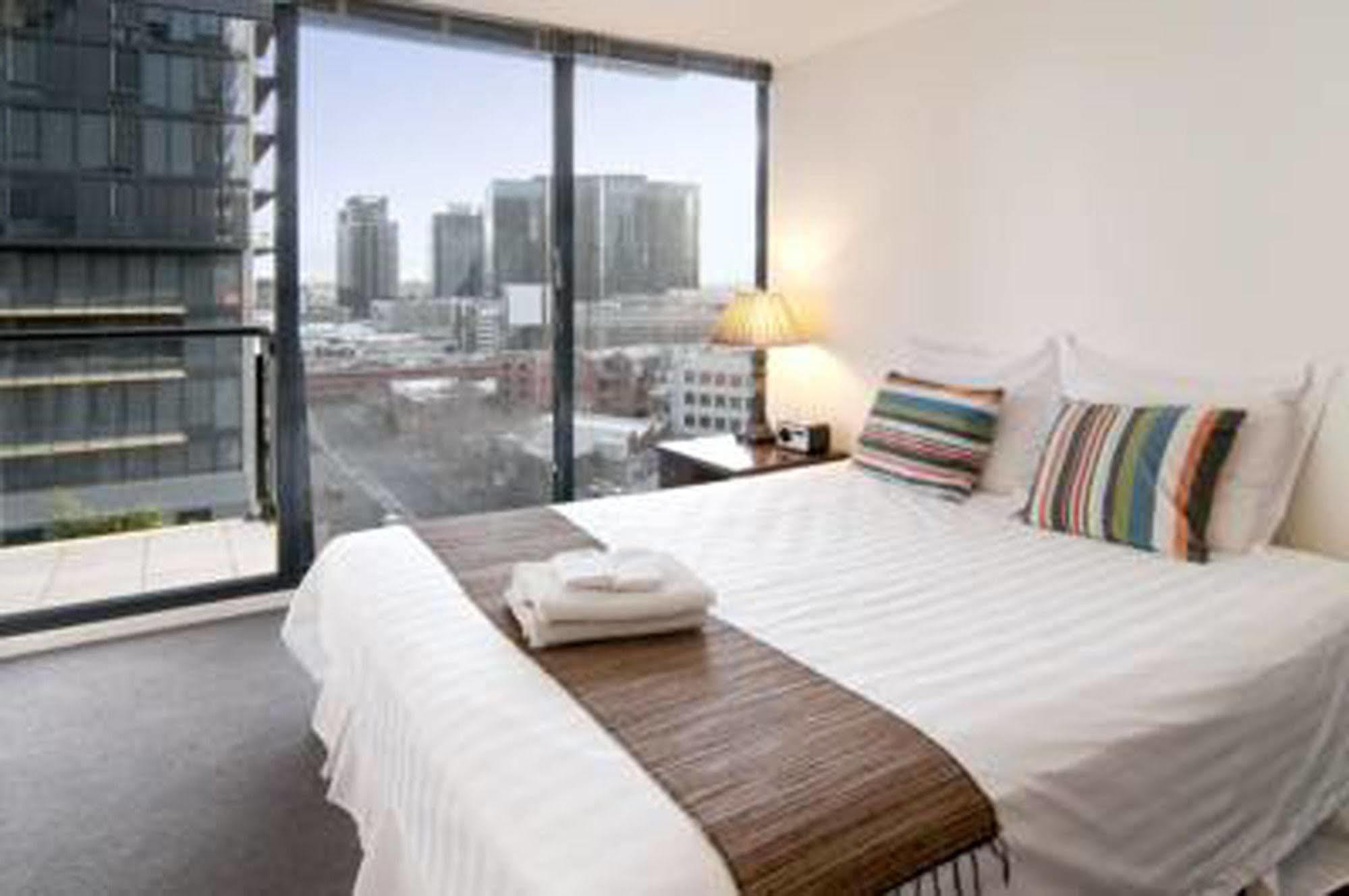 Inner Melbourne Apartamentos con servicio Exterior foto